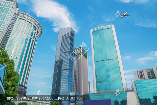 武漢城市建筑天際線和航空交通