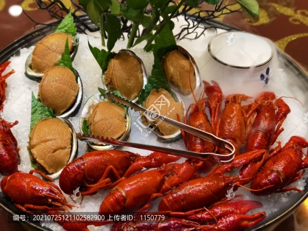 龍蝦鮑魚