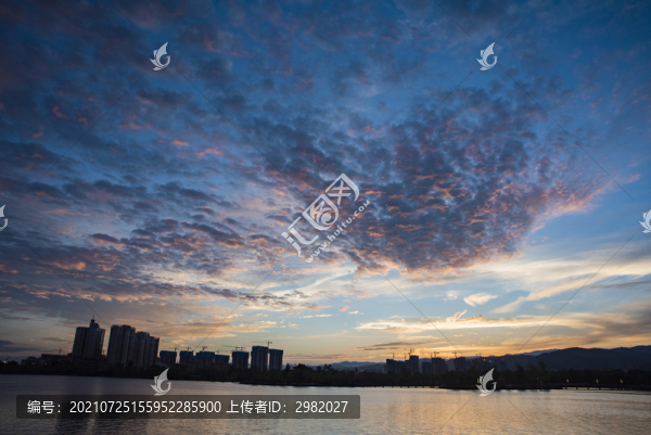 落日風(fēng)光