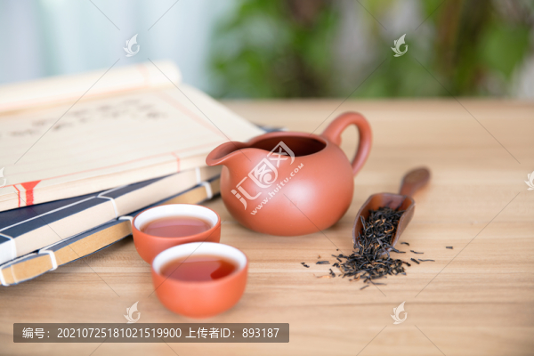古書籍和中國飲茶場景
