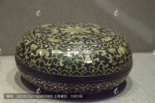 四川博物院館藏漆器嵌螺鈿漆圓盒