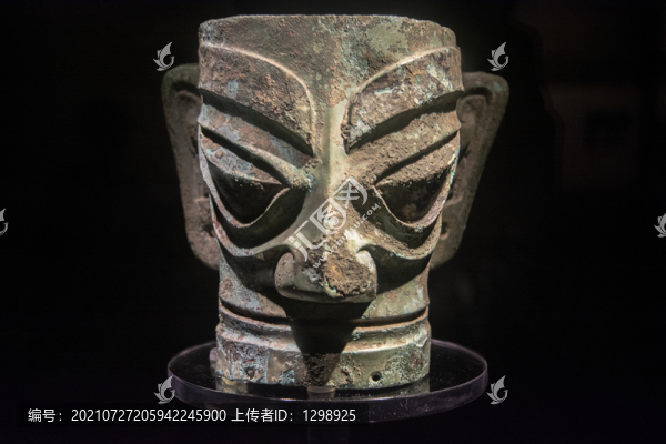 三星堆青銅人像