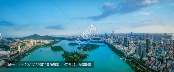航拍南京玄武湖全景