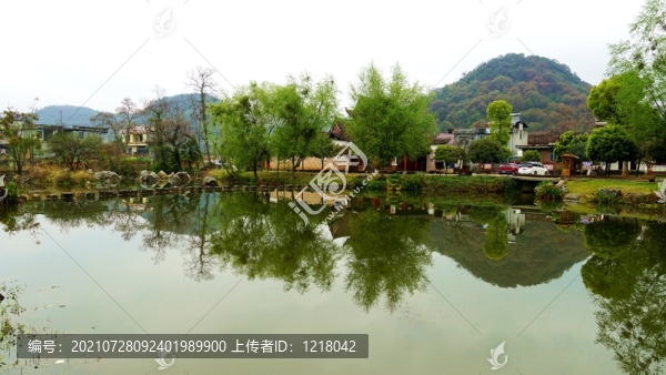 勾藍(lán)瑤寨