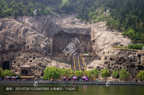 河南洛陽龍門石窟盧舍那大佛