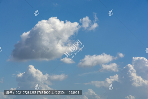 藍(lán)天云團(tuán)