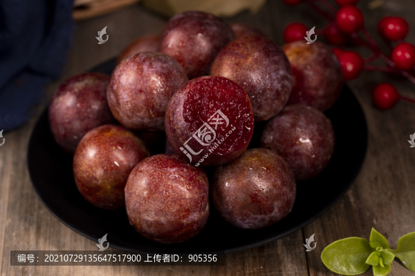 三華銀飛紅心李子