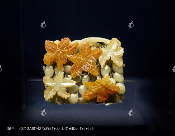 金葡萄紋飾