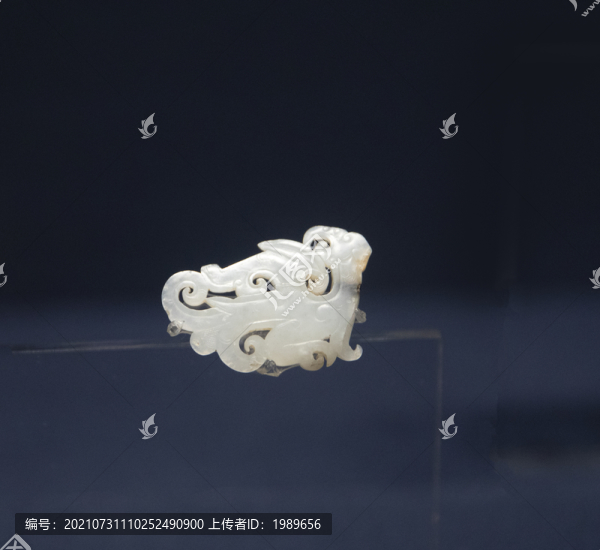 西漢鳥玉飾