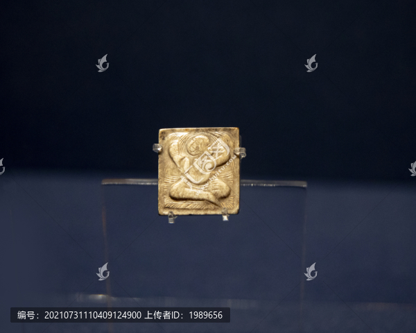 唐代擊鈸伎樂紋帶銙