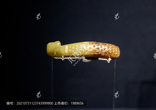 戰(zhàn)國(guó)獸首帶鉤
