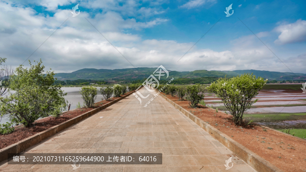 念湖風(fēng)貌