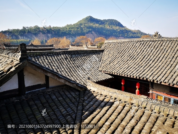 青瓦屋頂