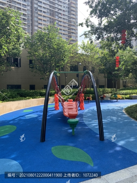 滑滑梯
