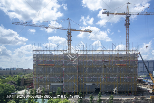 城市建筑塔吊建設(shè)