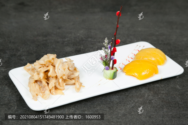 芥末鴨掌配黃桃