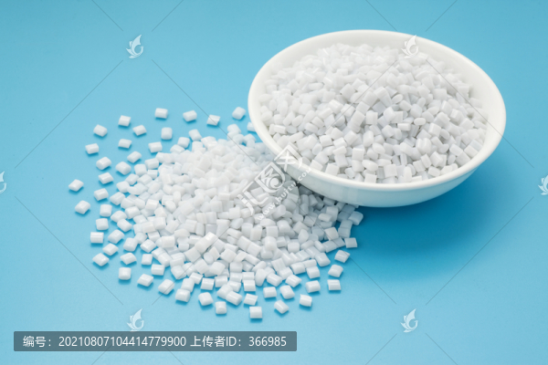 PC1414NC耐寒本色塑膠顆