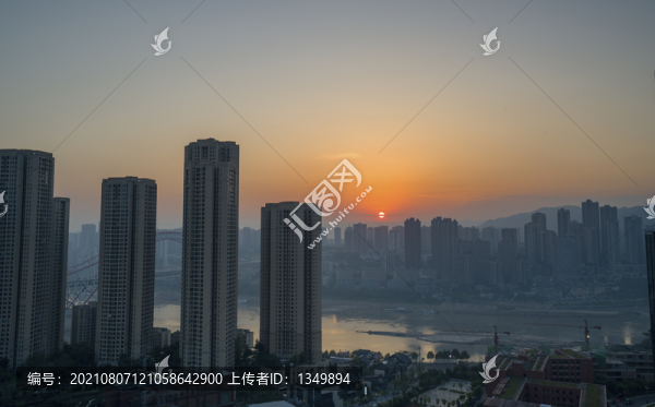 城市清晨