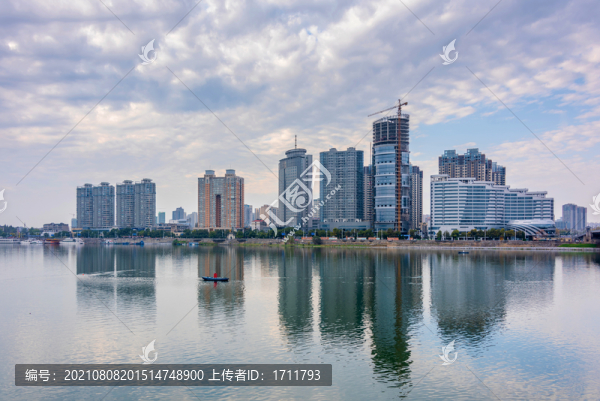 中國湖北襄陽漢江沿岸風(fēng)光