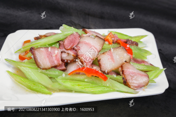 西芹臘肉