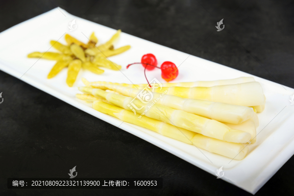 泡椒手剝筍