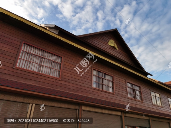 生態(tài)木建筑外觀