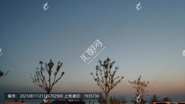 晚霞天空