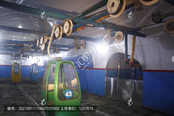 纜車乘人裝置