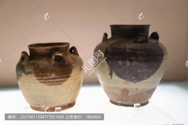 邛窯青釉褐斑四系壺