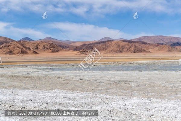 革吉鹽湖