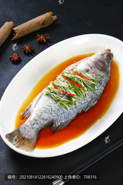清蒸鱸魚