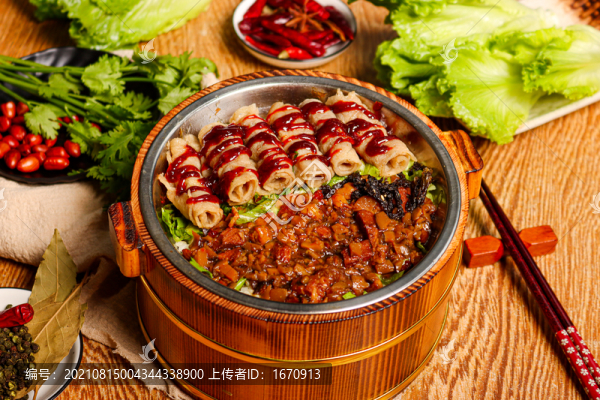鹵肉肥牛飯