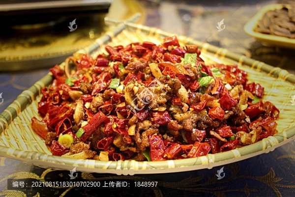 干辣椒炒脆骨