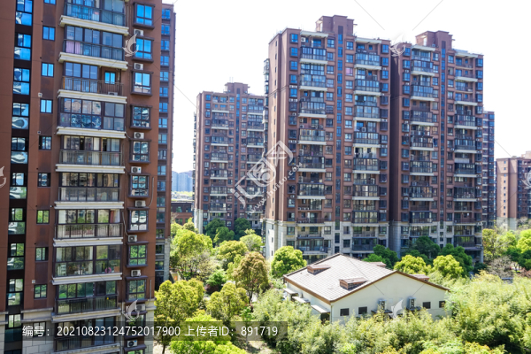 小區(qū)內(nèi)景