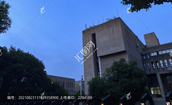 湖南大學(xué)綜合樓