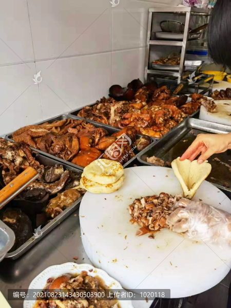 鹵肉肉夾饃