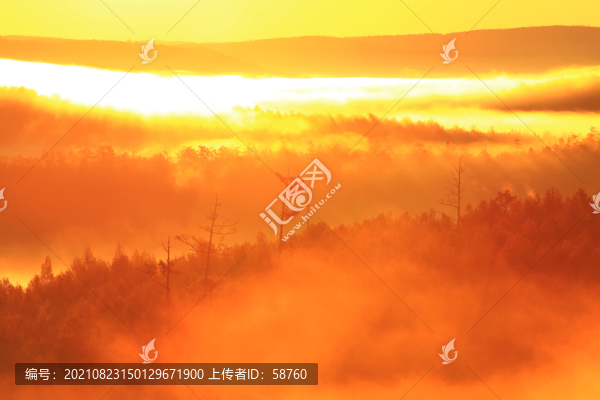 大興安嶺黎明山川晨霧朝陽