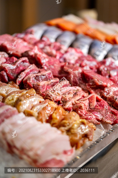 各種新鮮的肉類(lèi)