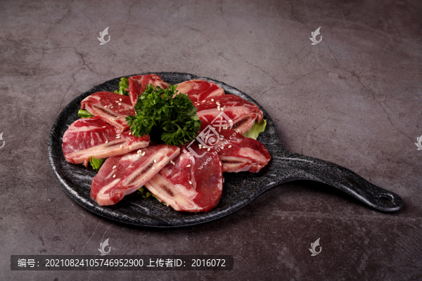 牛仔骨