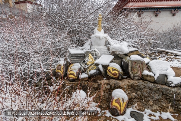 達(dá)拉崗布寺塔林