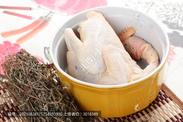 雞骨草燉雞