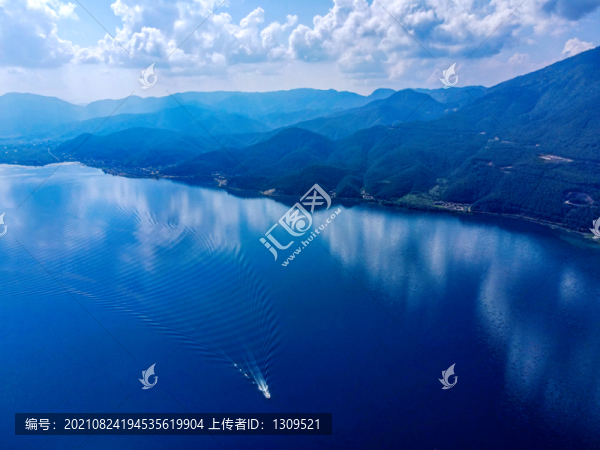 瀘沽湖