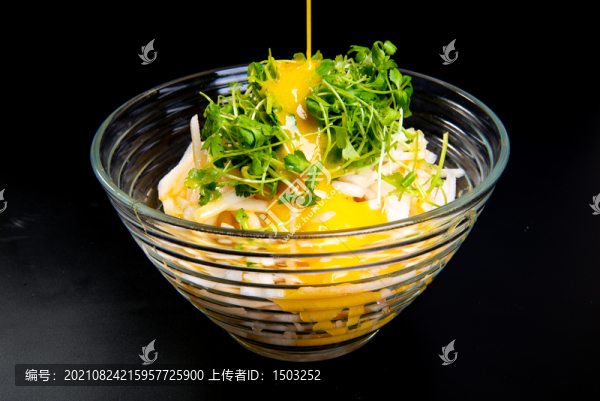 三葉香拌雪梨