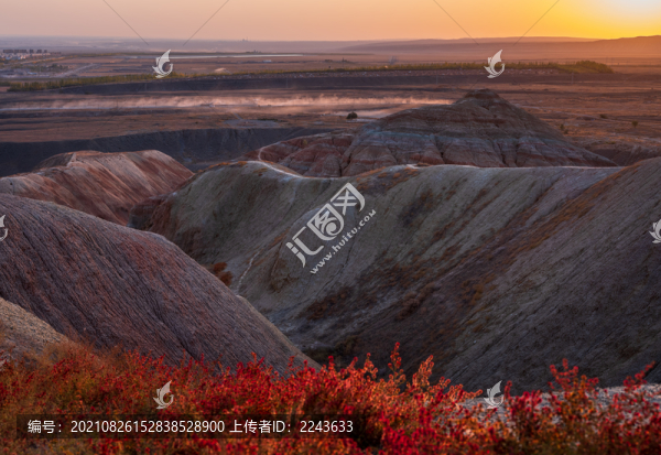 新疆克拉瑪依獨山子泥火山晨曦