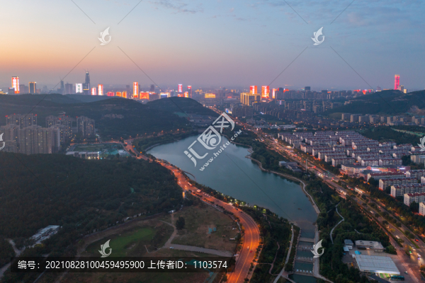 航拍濟(jì)南龍鼎大道孟家水庫(kù)