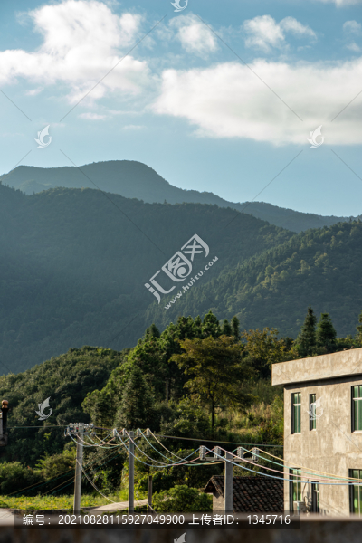 大山叢林天空云朵