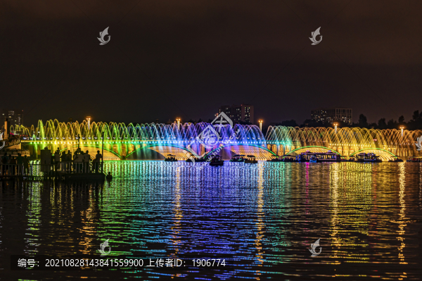 夏季的中國長春南湖公園夜景