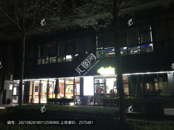 店面夜景