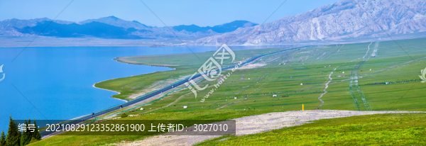賽里木湖草原