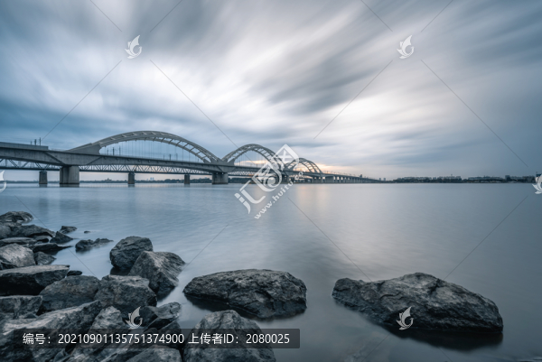 哈爾濱松花江濱州鐵路橋